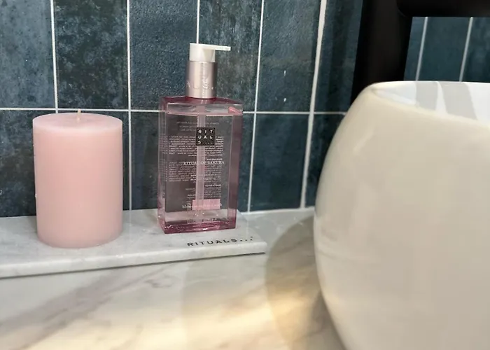 Le Massilhan - A 100m De La アパート